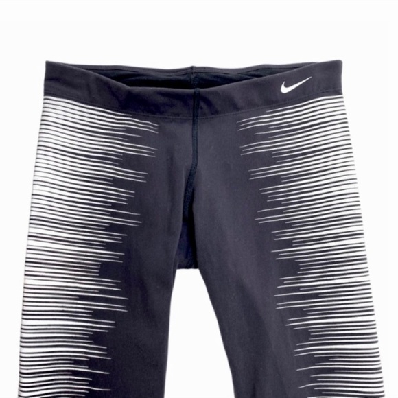 NIKE Flash Reflective 7/8 lengths Running Leggings Tights Black with Silver Sz S - Picture 3 of 10